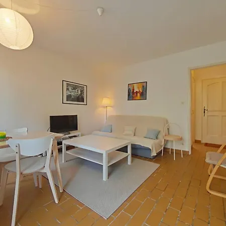 T2 Avec Terrasse Et Parking Prive Au Port De - Fr-1-826-20 Hyeres